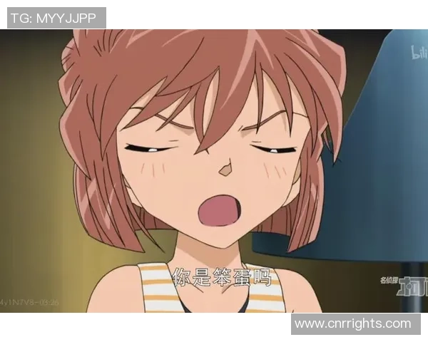 柯南脚踩足球挑战顶级球星瞬间惊呆全场，引爆热议与关注